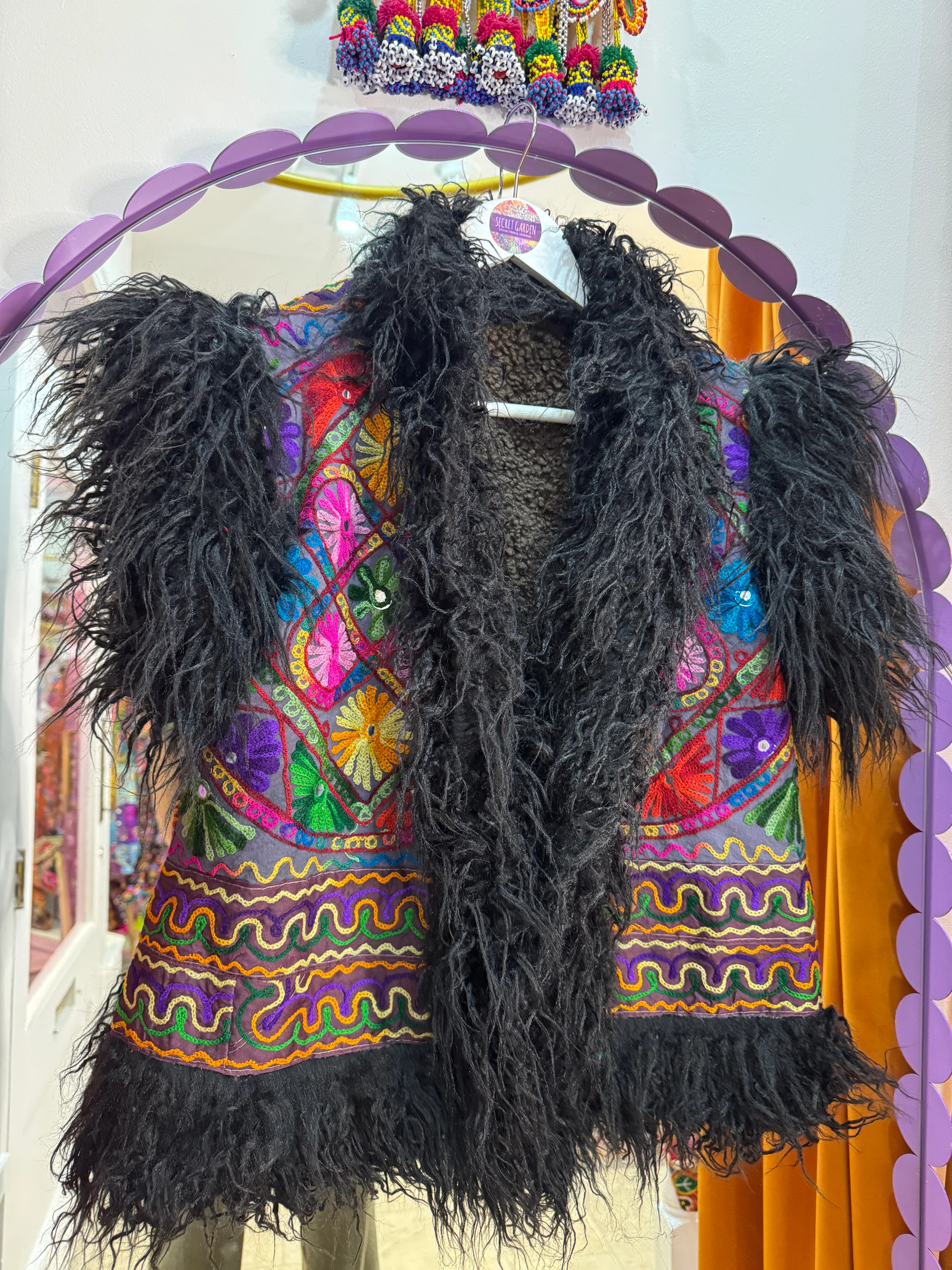 Faux Fur Flower Gilet - Image 4