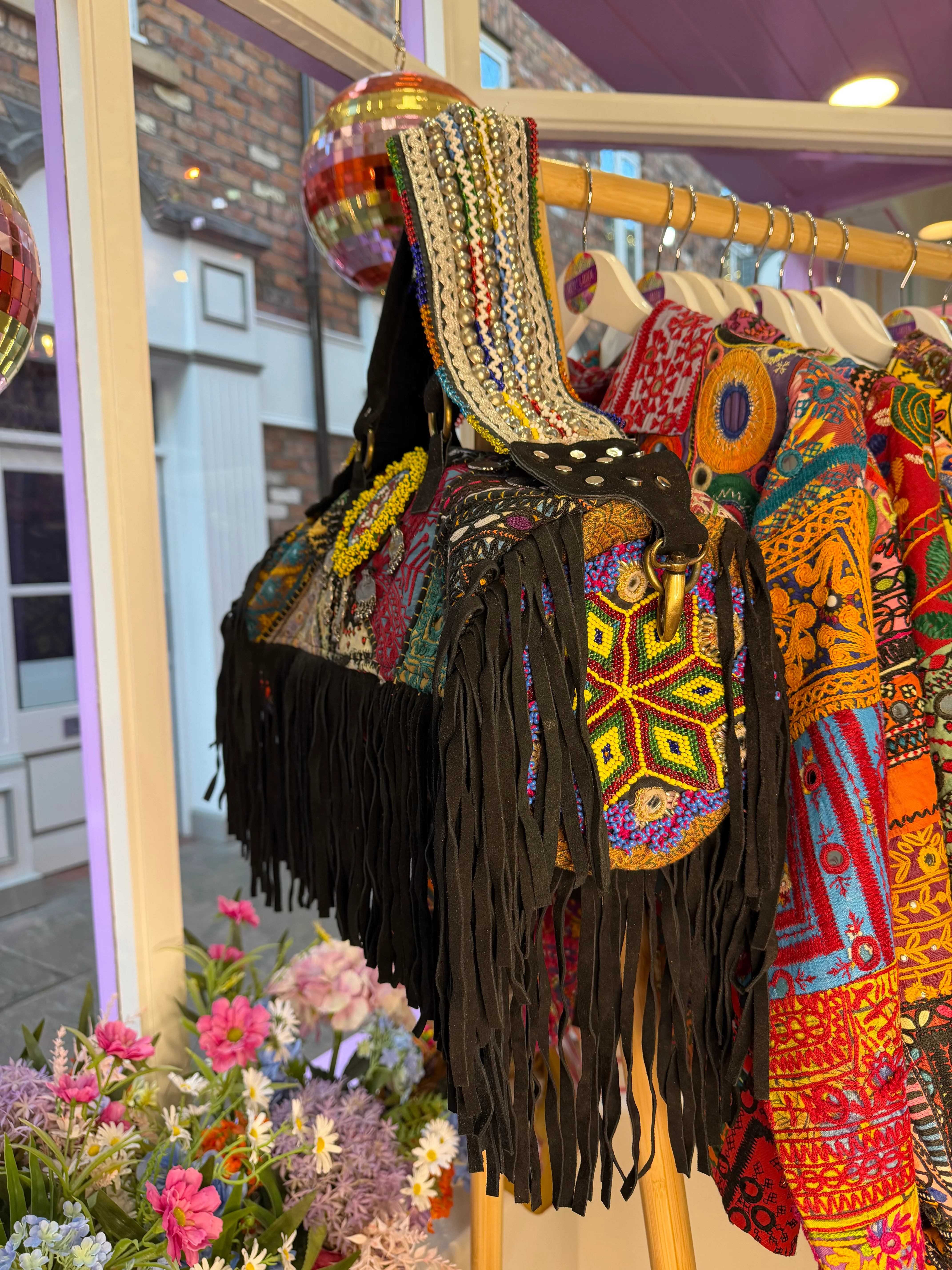 Havana Overnight Tassel Bag - Image 2