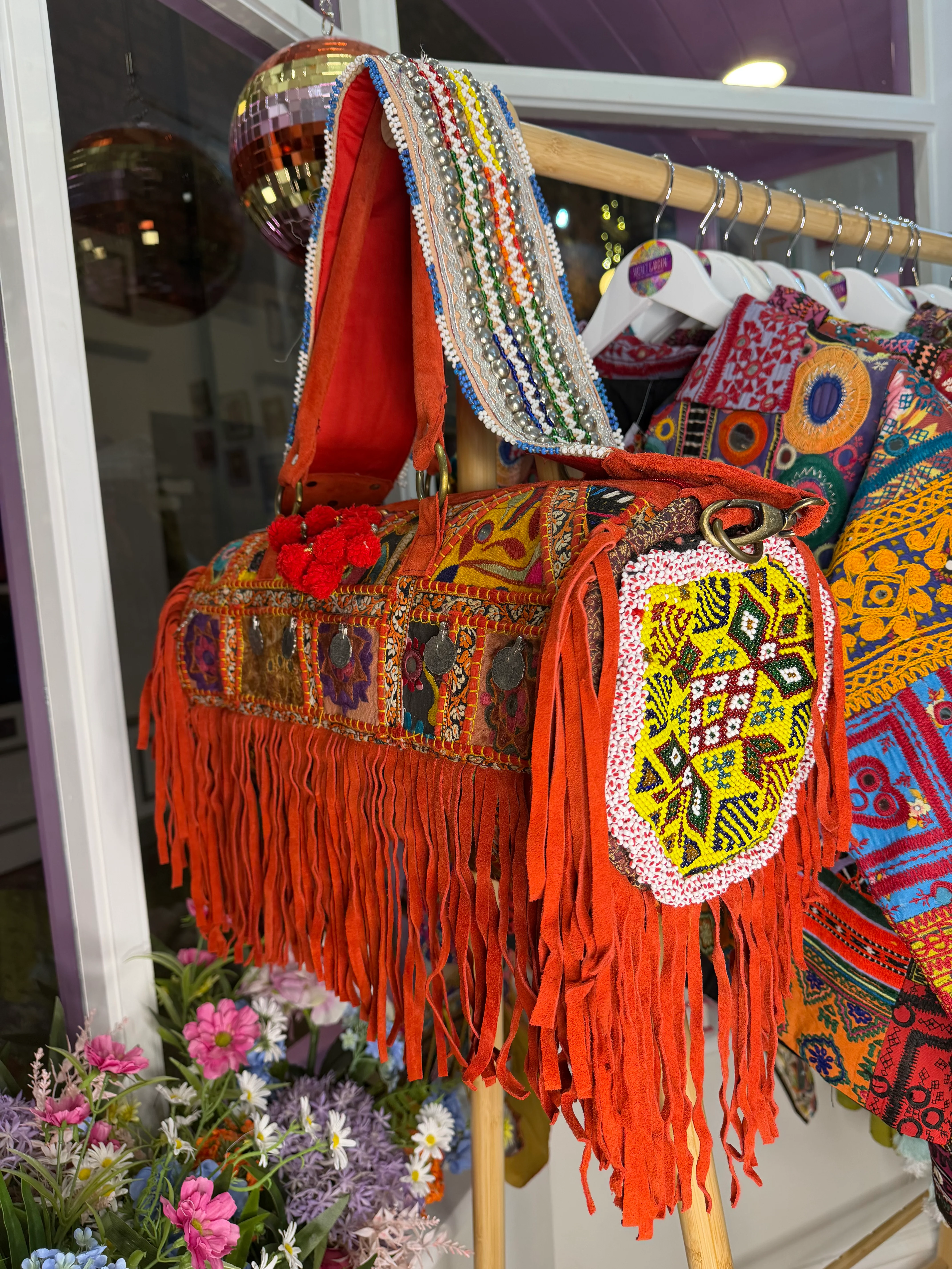 Havana Overnight Tassel Bag - Image 2